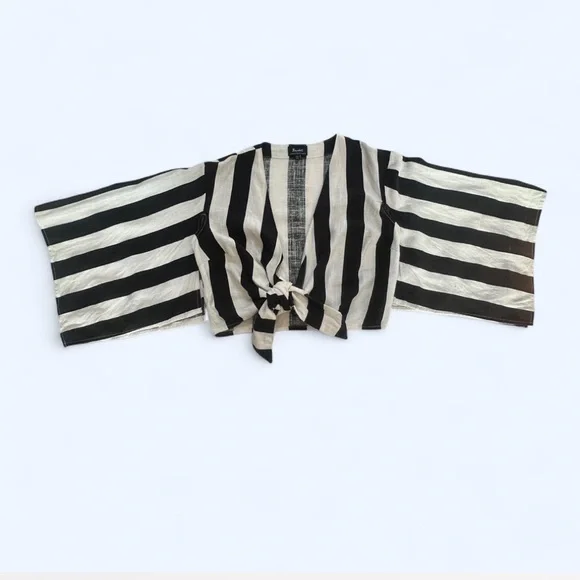 Bold Black and White Striped Tie Front Crop top with Kimono Style Sleeves Bardot - Picture 7 of 7